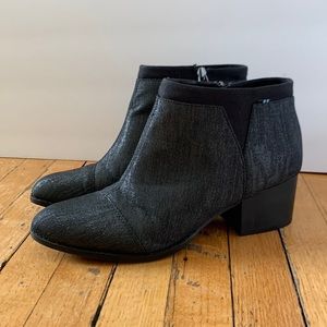 TOMS Black Boots Women Size 10